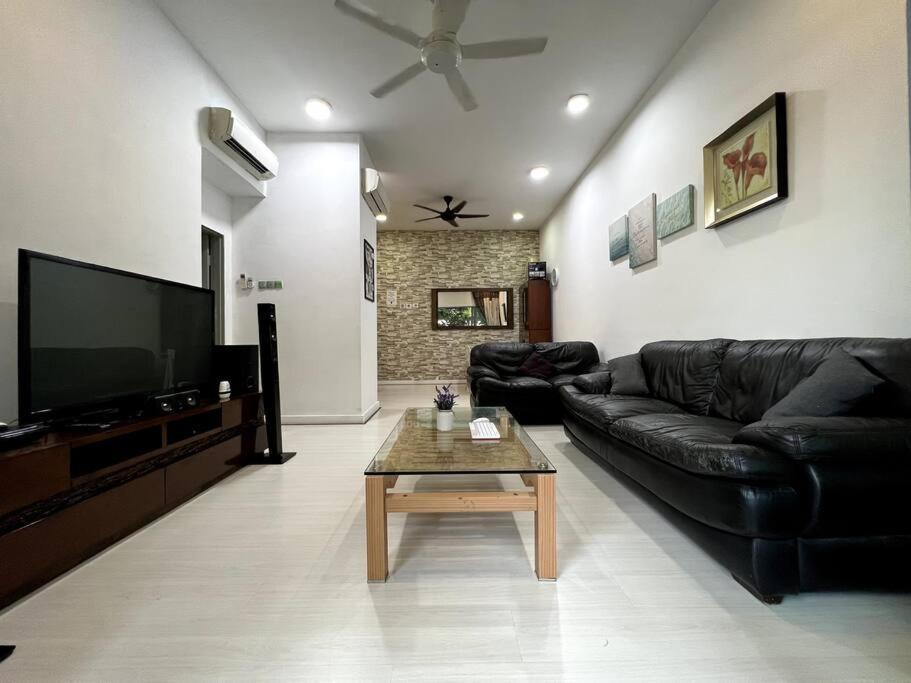Luxury The Loft Comfort & Convenient Homestay 4 코타키나발루 외부 사진