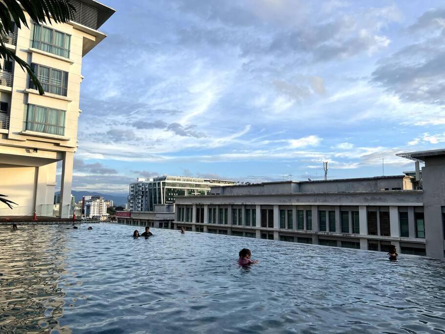 Luxury The Loft Comfort & Convenient Homestay 4 코타키나발루 외부 사진