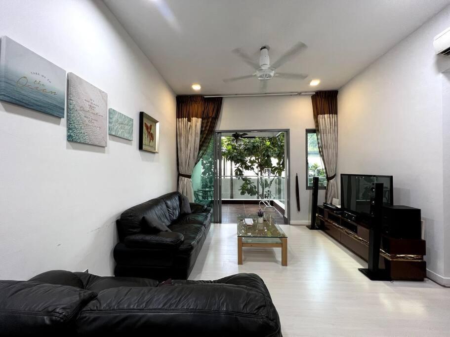 Luxury The Loft Comfort & Convenient Homestay 4 코타키나발루 외부 사진